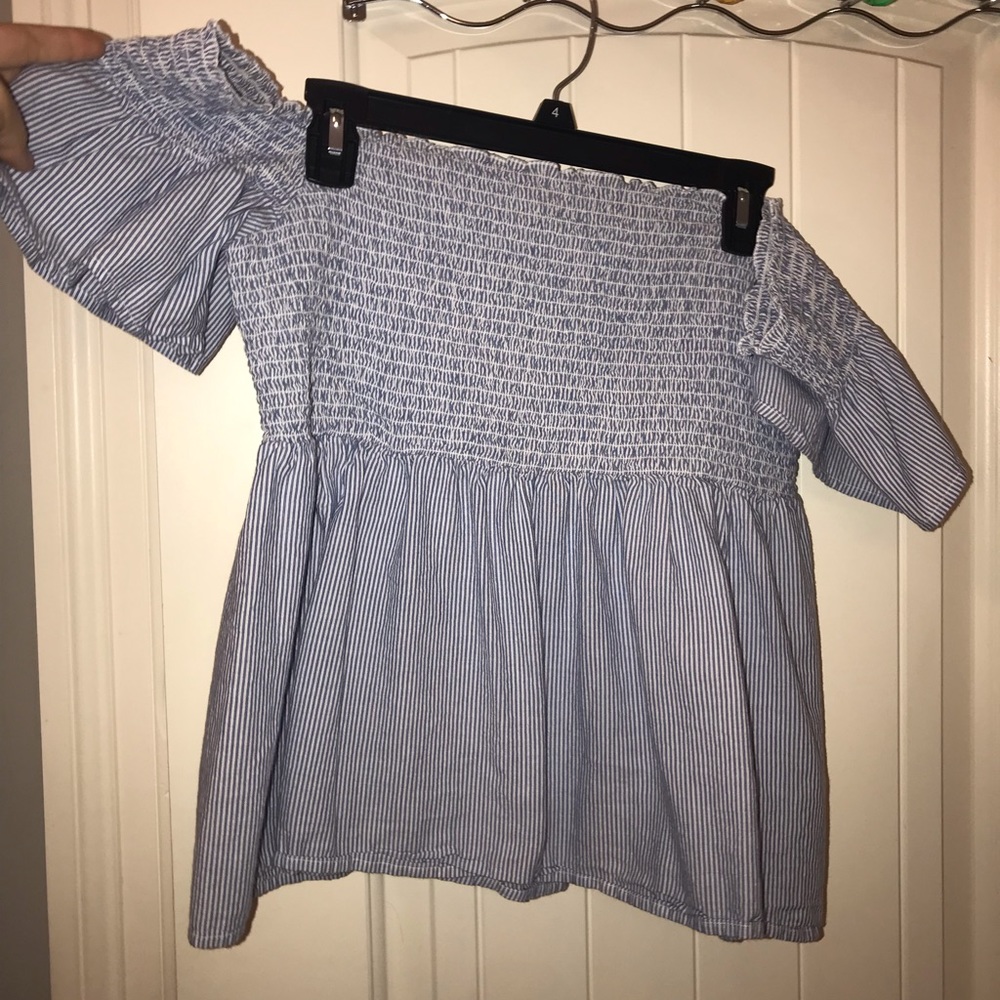 american eagle off the shoulder top